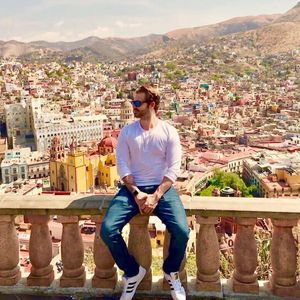 Meet your Posher, Robert